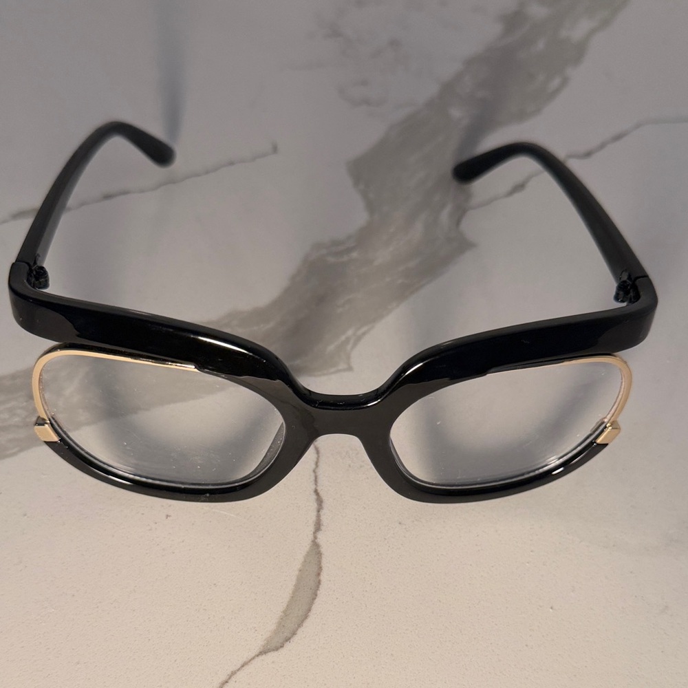 Elegant Black and Gold Women's Glasses